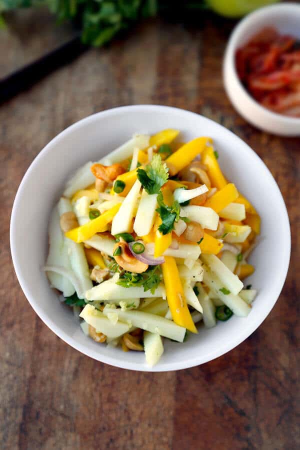 Spicy Thai Mango Apple Salad